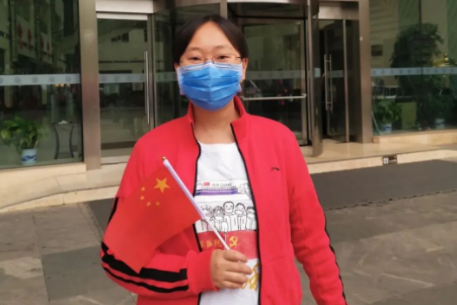 "队员张芳芳说:"驰援武汉,让我明白了什么是使命感!